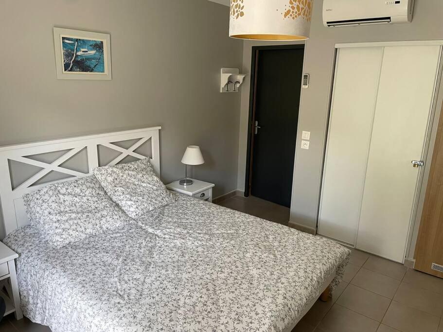Studio Cosy Residence Odalys 3 Etoiles La Londe-les-Maures Bagian luar foto