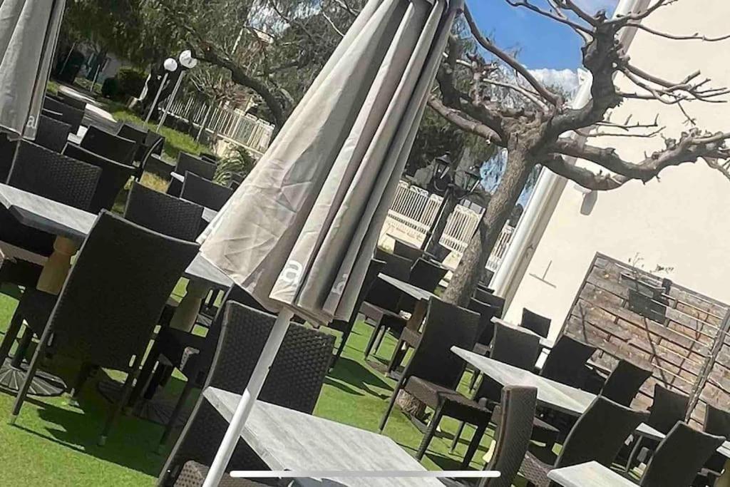 Studio Cosy Residence Odalys 3 Etoiles La Londe-les-Maures Bagian luar foto