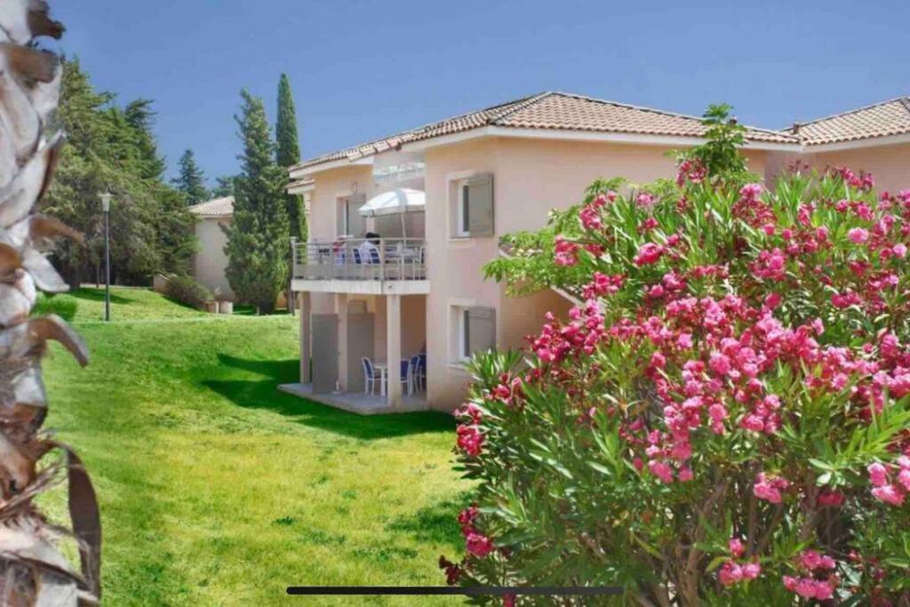 Studio Cosy Residence Odalys 3 Etoiles La Londe-les-Maures Bagian luar foto